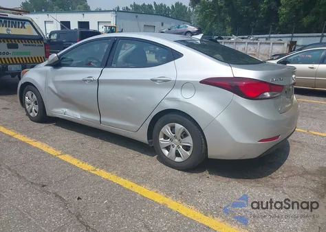 2016 Hyundai Elantra Se z USA, uszkodzony, nr VIN 5NPDH4AE7GH786730